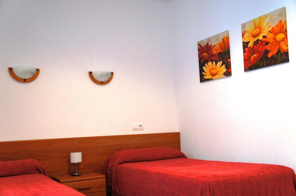 Pensjonat Oasis Menorca *